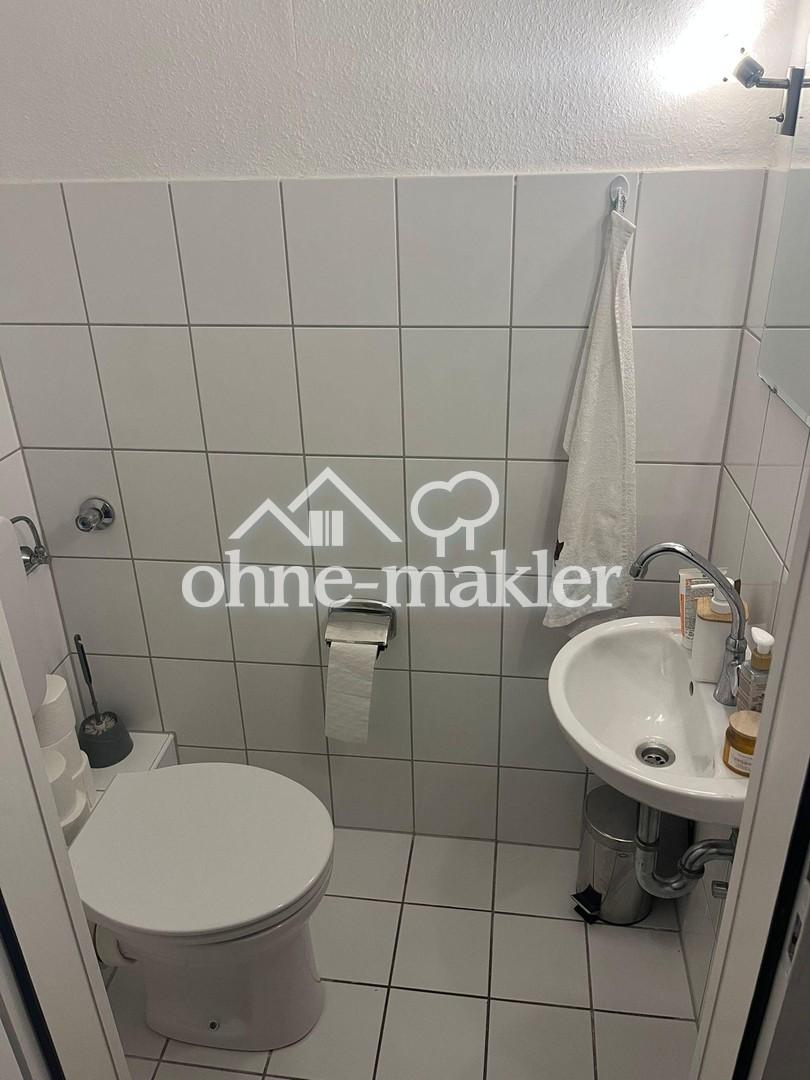 Zentrale 2 Zimmerwohnung mit Bad und WC - Photo 2