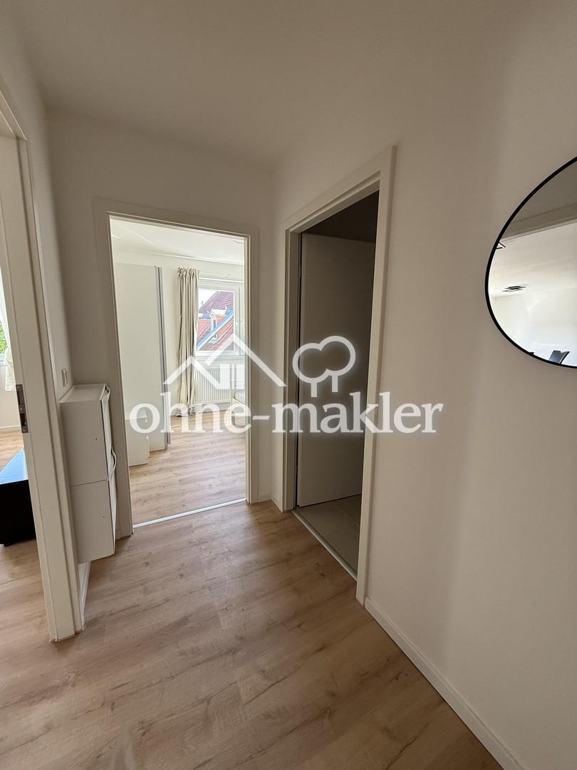 Erstbezug nach Sanierung – Stilvoll möblierte 2-Zimmer-Wohnung in zentraler Lage (befristet) - Photo 2