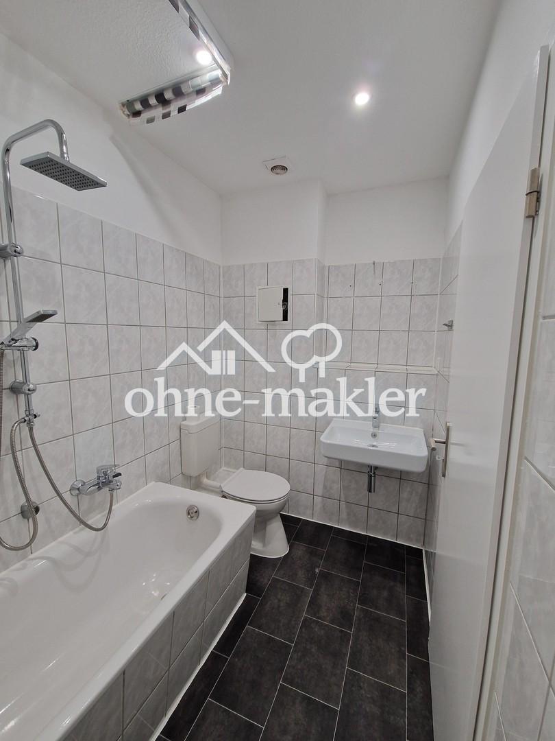 Schöne 2-Zimmer-Wohnung mit moderner Einbauküche - Stellplatz optional in Engelsdorf - Photo 3