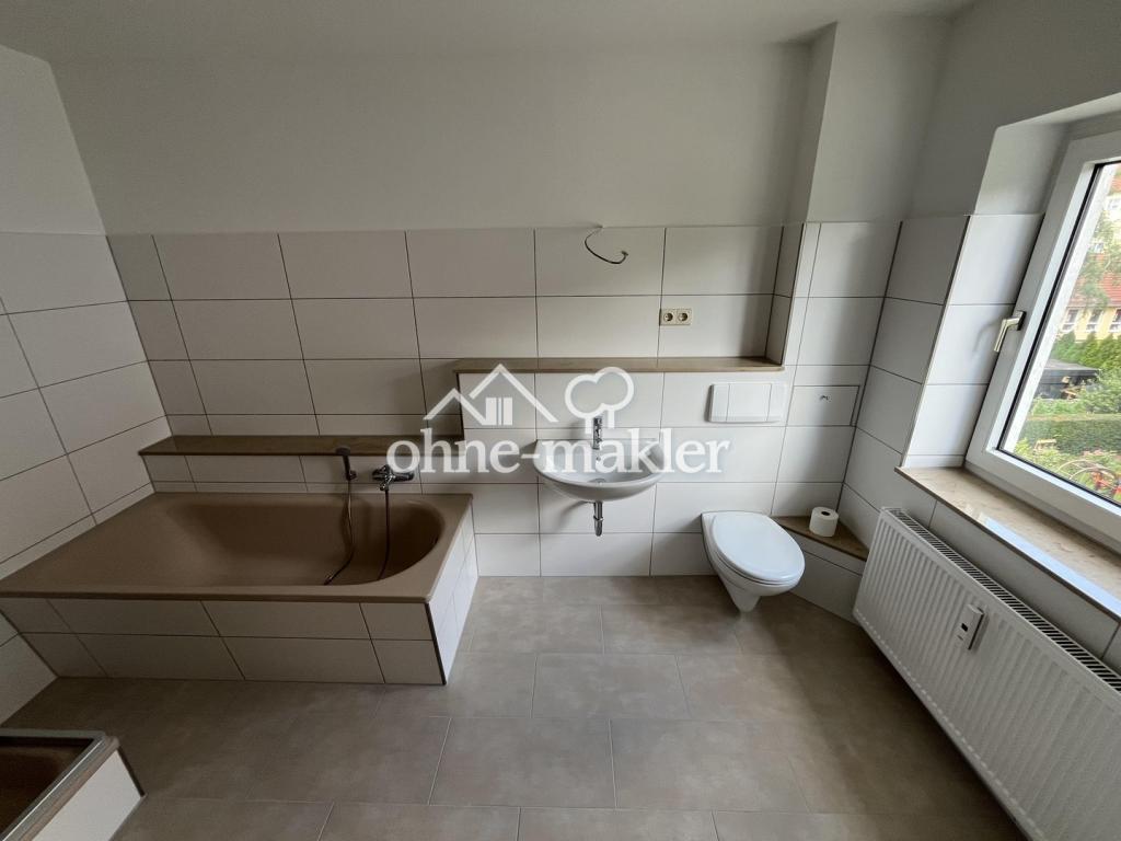 Erstbezug nach Renovierung - Helle und geräumige 3-RW mit Dusche und Badewanne - Photo 5