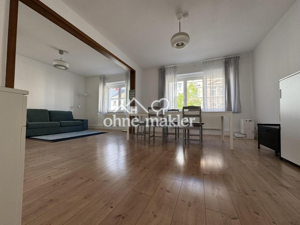 Hochwertig,vollmöbliert,saniert,ruhig,1.OG, 3,5 Zimmer, Küche mit EBK, Tageslichtbad, Sonnenbalkon - Photo 2