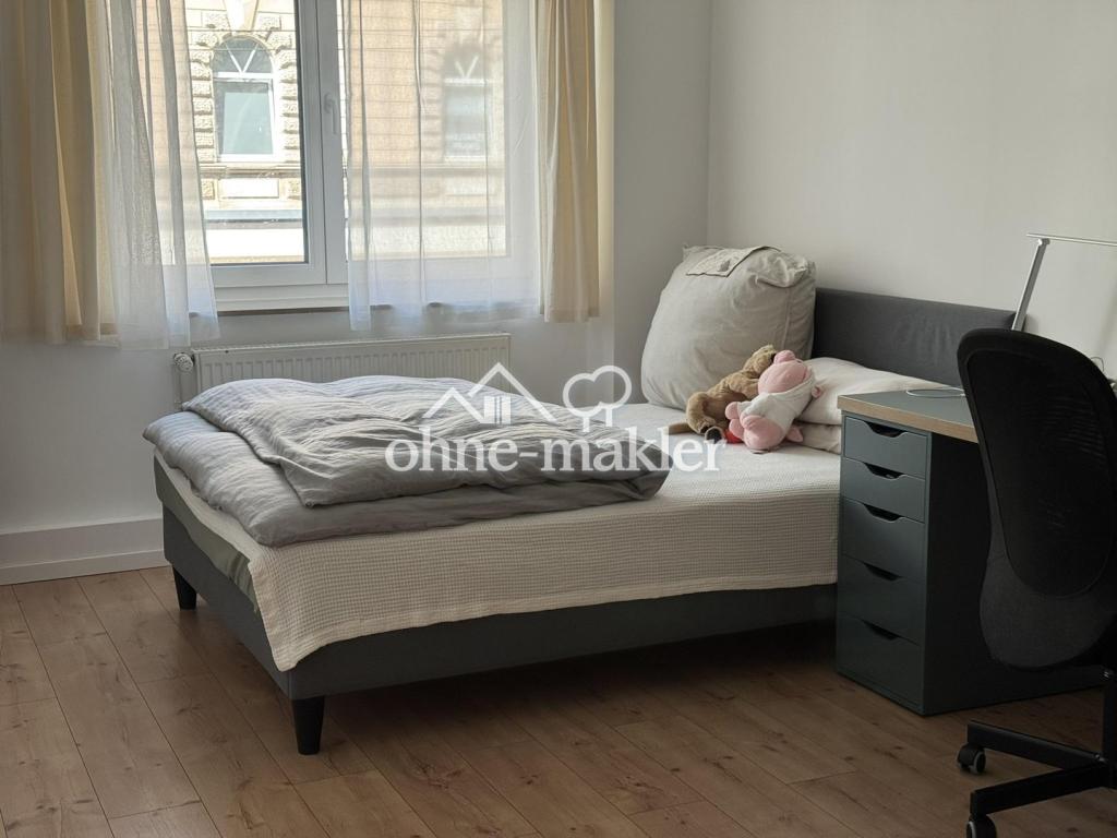 Provisionsfrei,renoviert,ruhig,90qm Wohnung 3,5 Zimmer+Küche m. Einbauküche,Tageslichtbad,Südbalkon - Photo 4