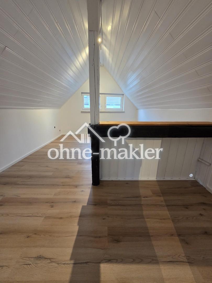 Großzügige, frisch renovierte Maisonette-Wohnung mit 5 Zimmern, 3 Bädern & Balkon - Photo 4
