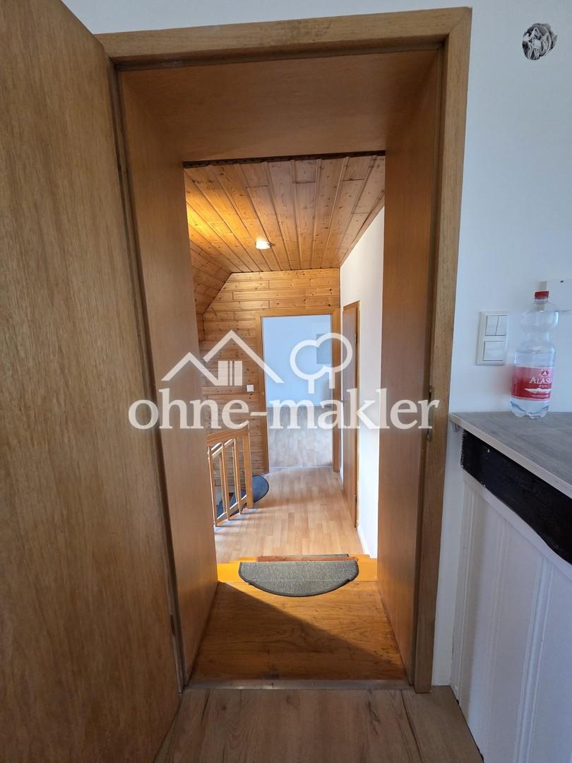 Großzügige, frisch renovierte Maisonette-Wohnung mit 5 Zimmern, 3 Bädern & Balkon - Photo 5