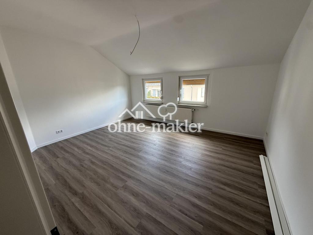 3 Zimmer Wohnung - frisch renoviert - neue EBK - Photo 4