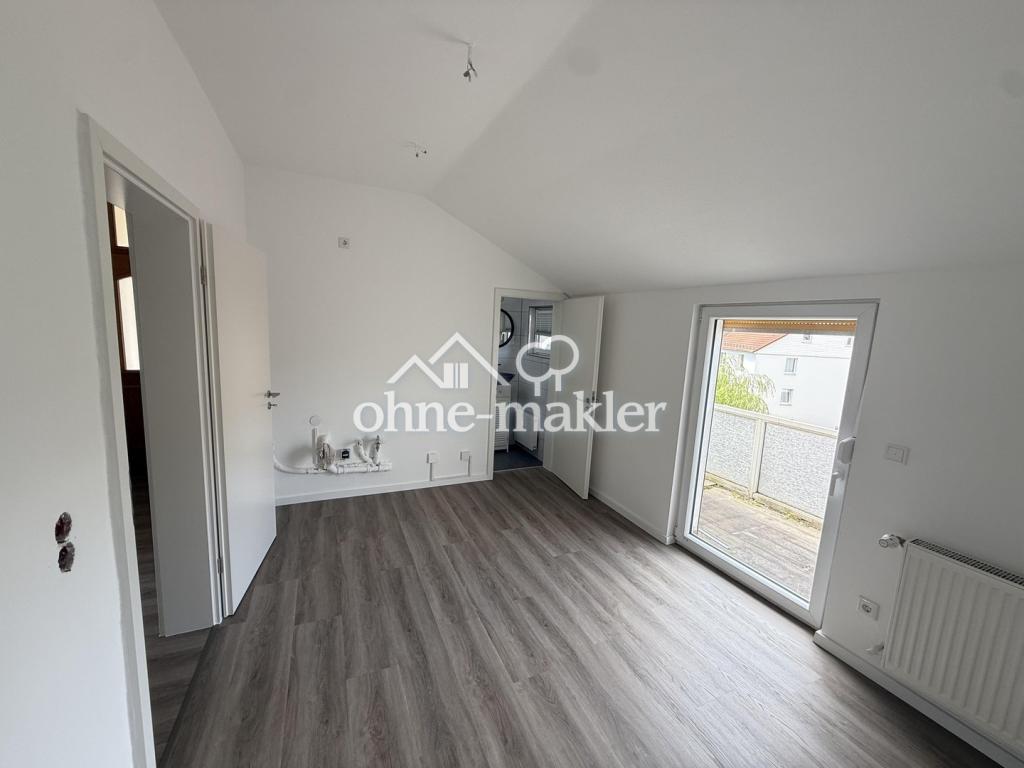 3 Zimmer Wohnung - frisch renoviert - neue EBK - Photo 3