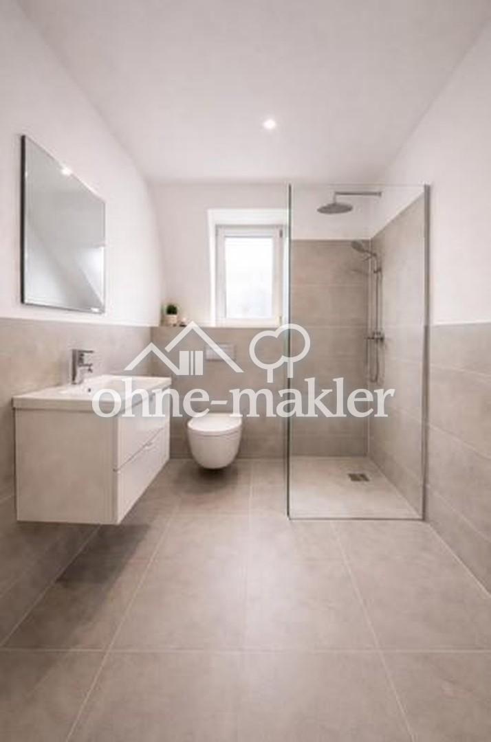 Erstbezug - Kernsanierte 2-Zimmer-DG-Wohnung mit Fernblick - Photo 2