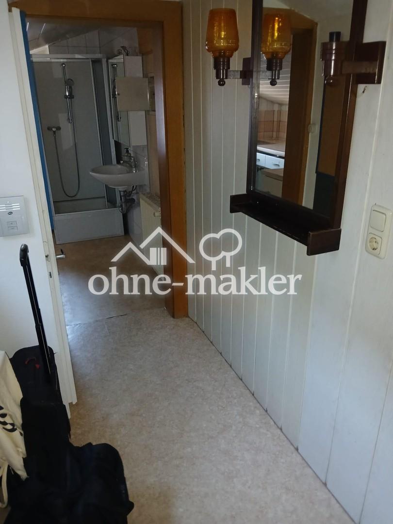 Charmante 2-Zimmer-Dachgeschosswohnung in zentraler Lage von Frankfurt am Main - Foto 1
