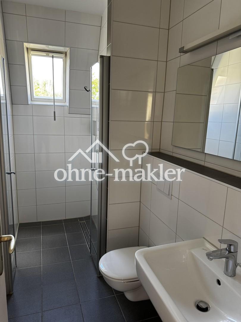 Schöne renovierte Wohnung - ruhig & zentral gelegen: 2-ZKB mit Einbauküche - Foto 3