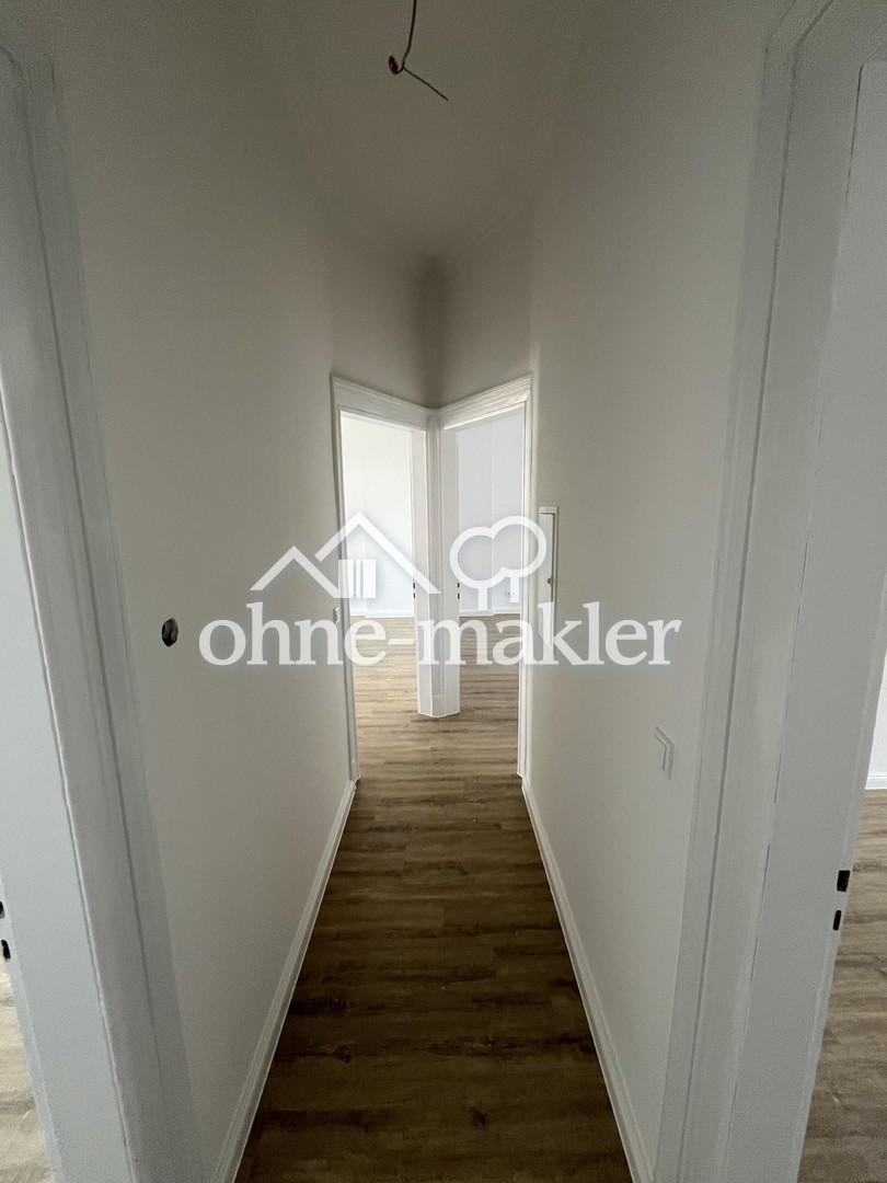 Kernsanierte Altbau-Wohnung in zentraler Lage mit Balkon und Blick ins Grüne - Photo 4
