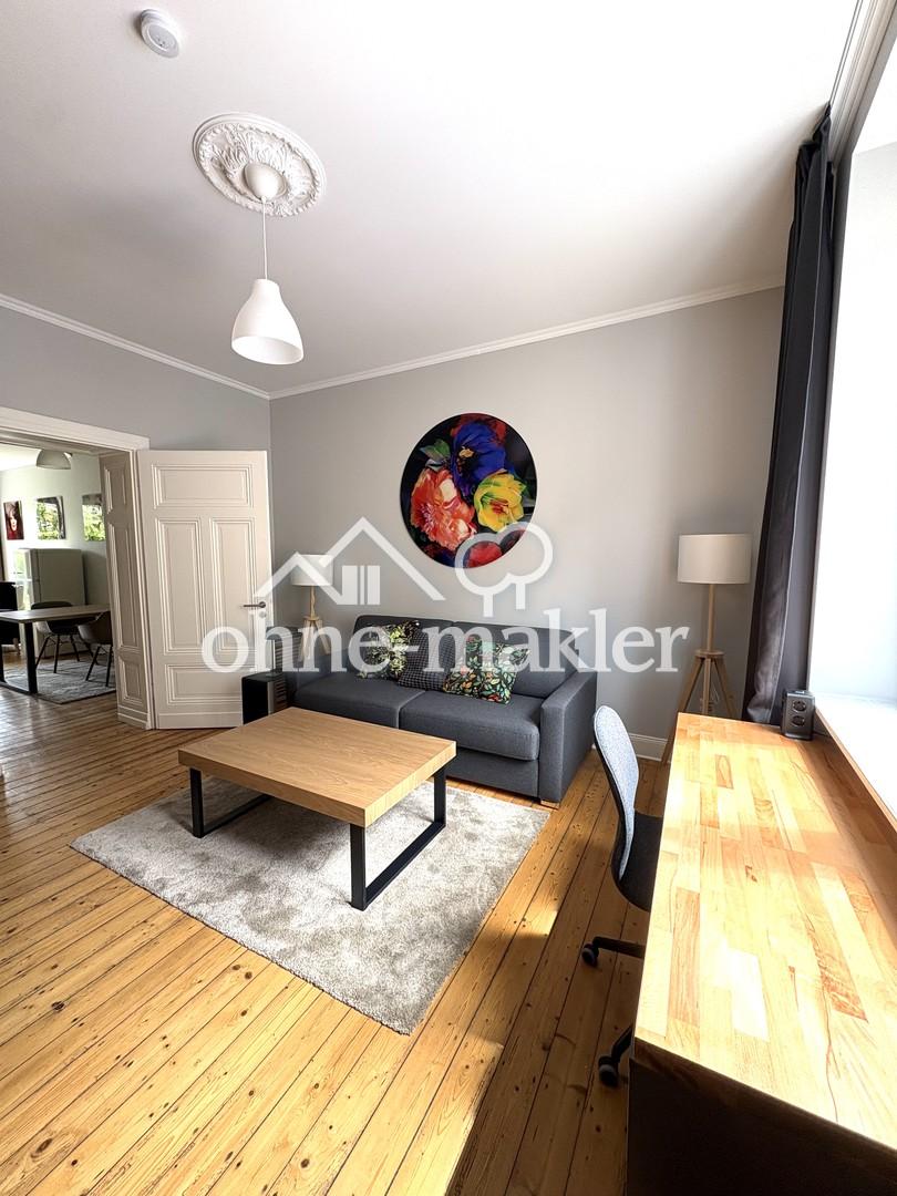 VOLLMÖBLIERTES 2-RAUM-GRÜNDERZEIT-SMARTHOME, TERRASSE, GARTEN, CITY- BESTLAGE - Photo 2