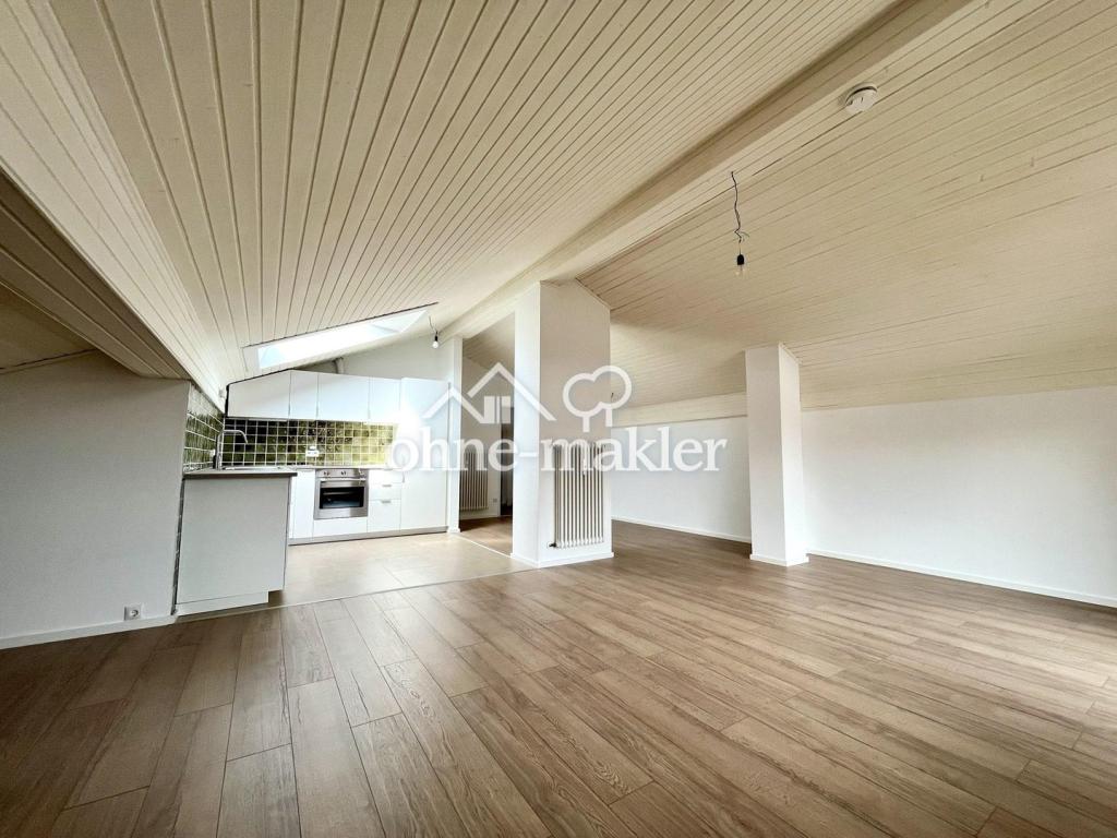 64qm Dachgeschoßwohnung mit Bergblick - Erstbezug nach Sanierung - Foto 1