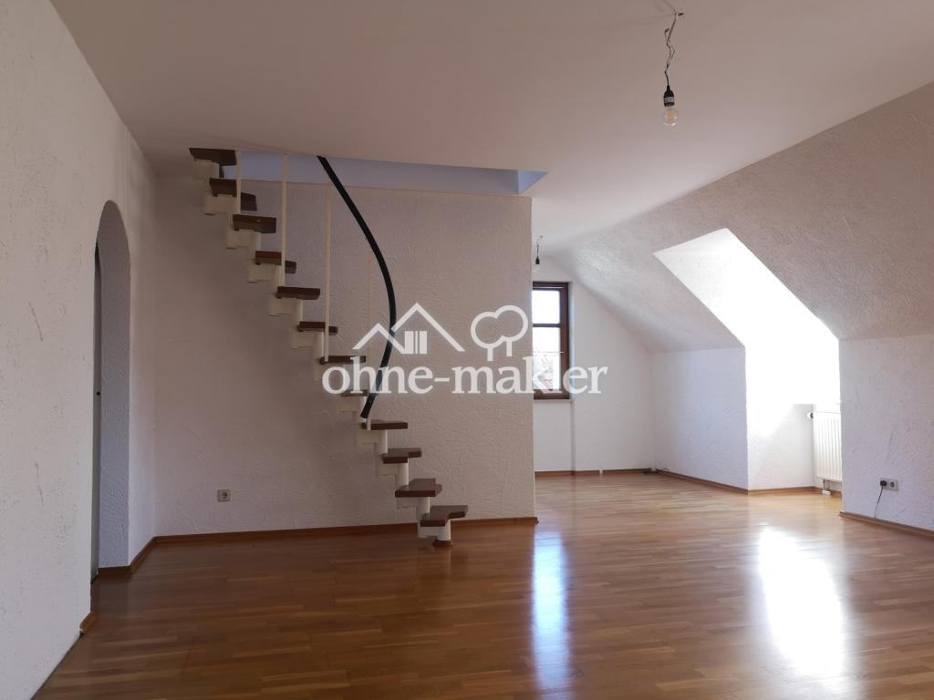 Helle und gepflegte 3-Zimmer-DG-Wohnung mit EBK und zusätzlich ausgebautem Speicher - Foto 2