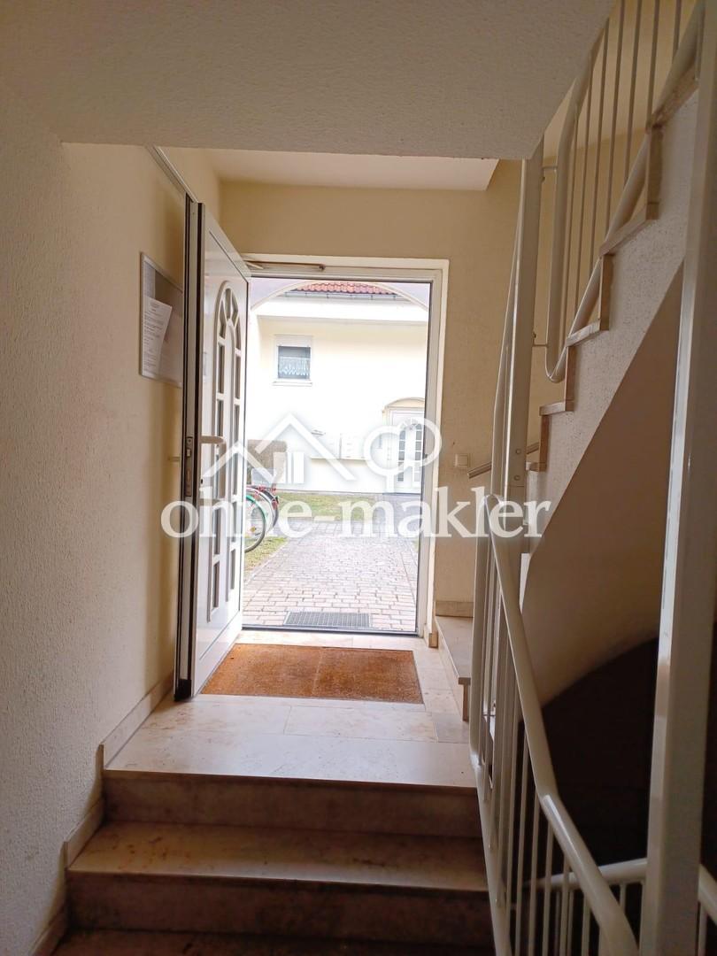 Helle 2 Zimmer Wohnung mit EBK, eigenem Garten mit Terrasse und Westausrichtung - Photo 3