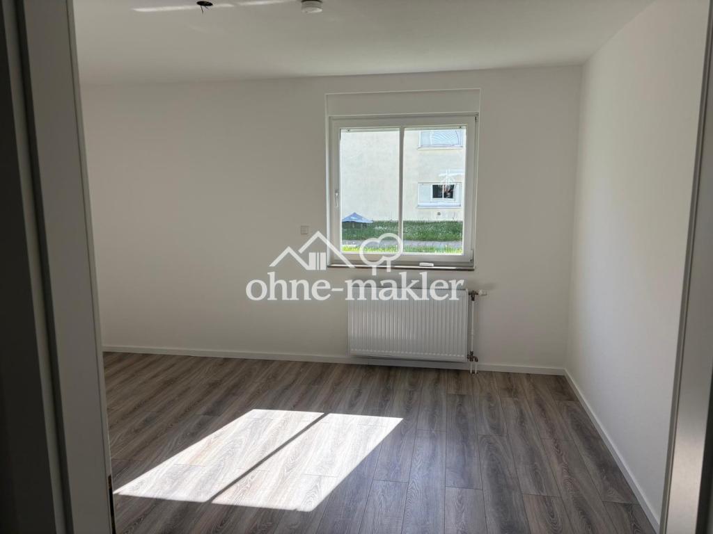 Helle 2 Zimmer Wohnung mit EBK, eigenem Garten mit Terrasse und Westausrichtung - Photo 2
