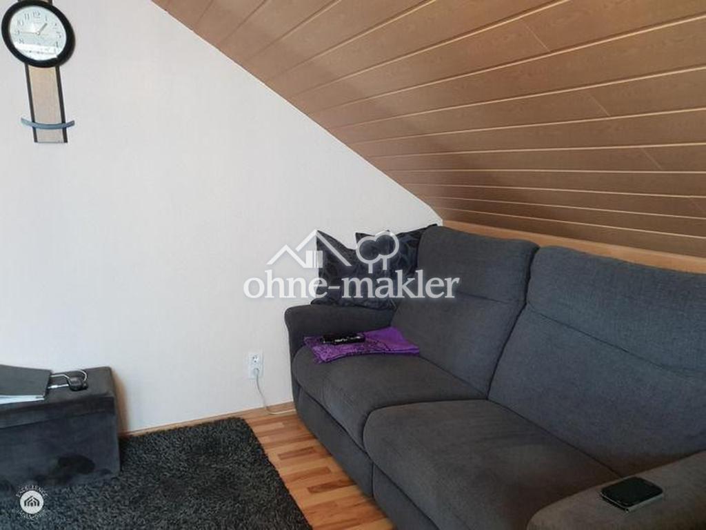 Gepflegte 3-Zimmer-Wohnung mit Stellplatz und Einbauküche in ruhiger Wohnlage - Photo 1