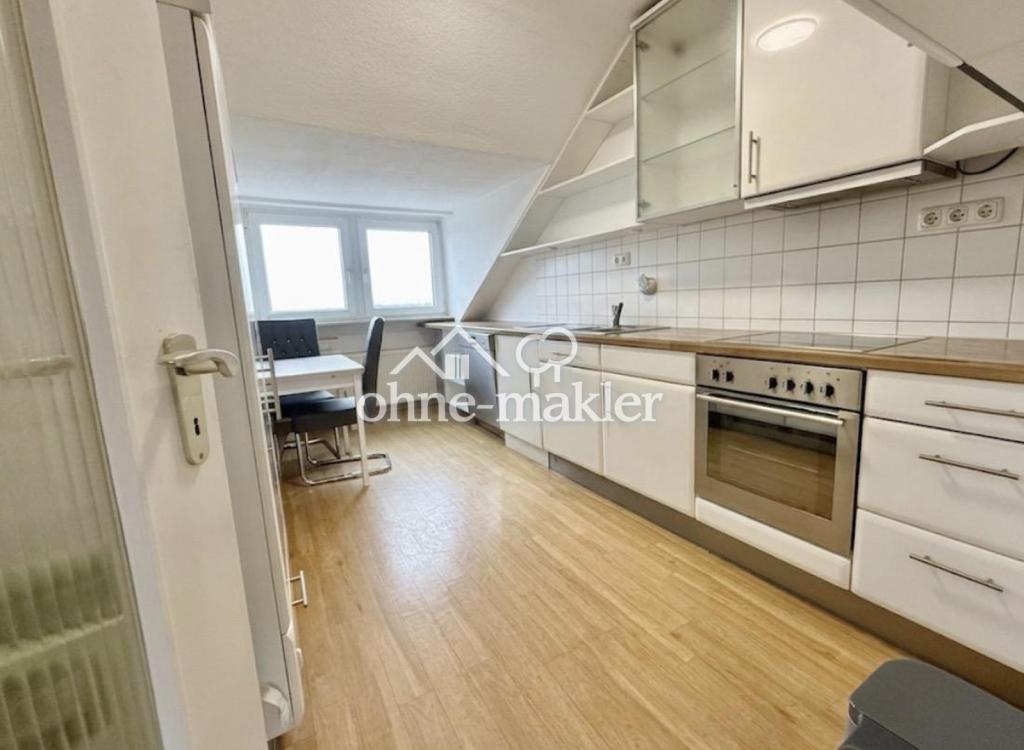Schöne Dachgeschoßwohnung mit Balkon und Küche - Photo 2