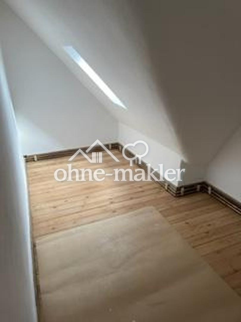 Schöne und helle Dachgeschosswohnung - Photo 5