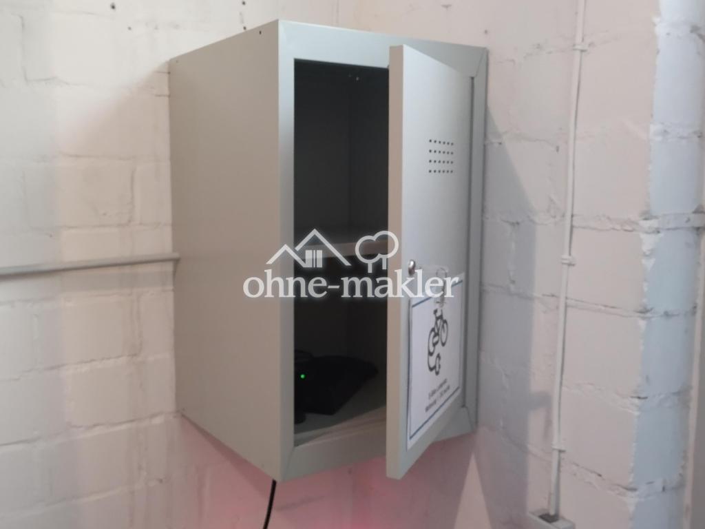 Helle, modernisierte 2-Zimmer-Wohnung mit Südbalkon - Photo 1