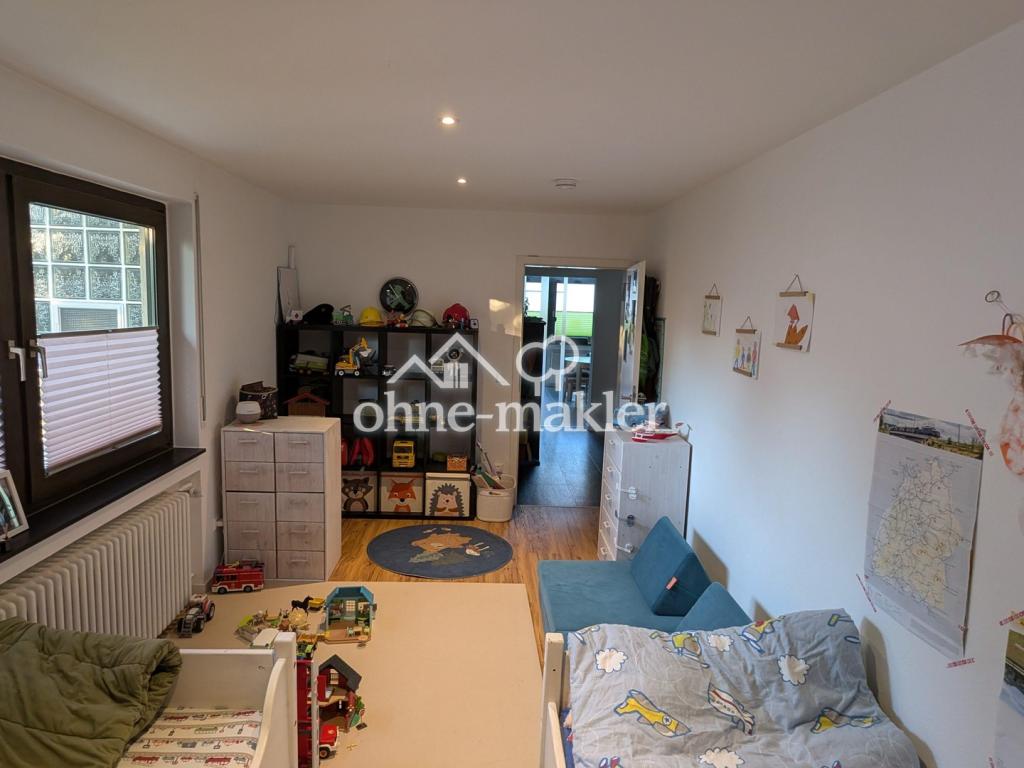 Moderne 4-Zimmer-Wohnung mit viel Platz und großzügigem sonnigem Südwest-Balkon - Photo 3