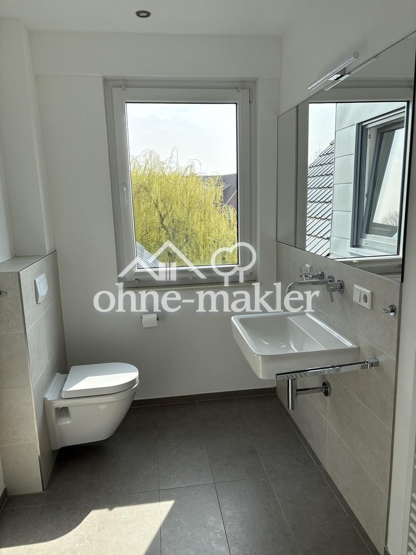 Hochwertige Dachgeschosswohnung mit besonderem Komfort - Aufzug direkt in die Wohnung - Photo 5