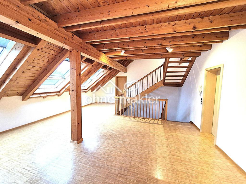 Außergewöhnliches schönes Haus mit großem Garten, Garage, EBK und Sauna. - Foto 5