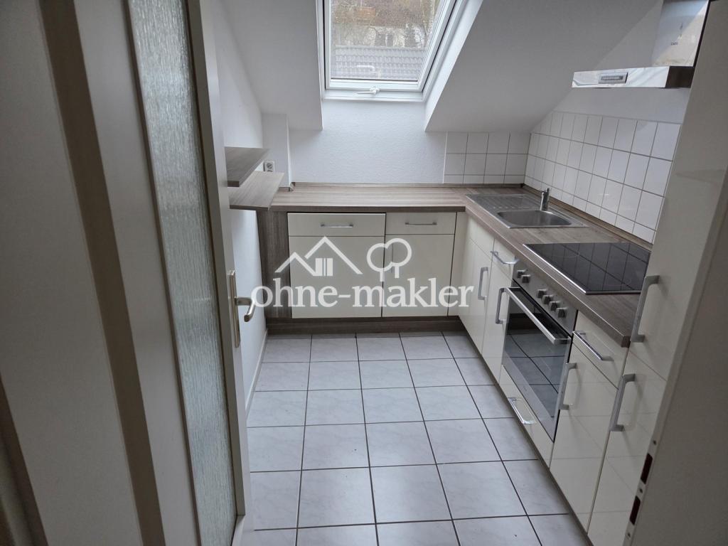 Helle lichtdurchflutete 3-Zimmer-Dachgeschosswohnung in ruhiger Lage - Photo 5