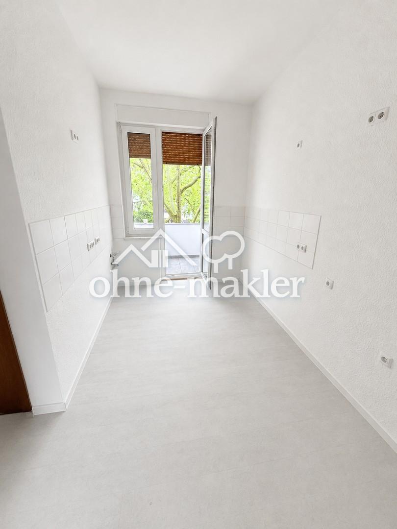 Renovierte 3,5 Zimmer-Wohnung mit zwei Bädern und zwei Balkonen – ab sofort verfügbar - Foto 1