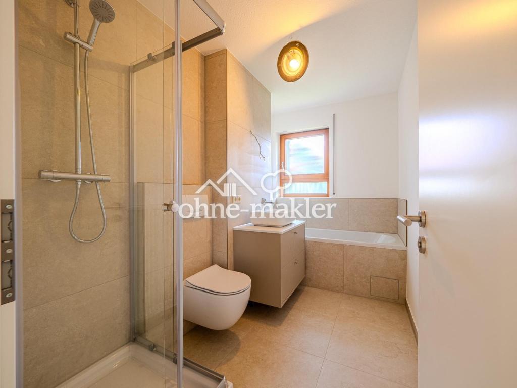 Frisch sanierte 3-Zi-Whg mit großem Privatgarten, Balkon & Burgblick in zentraler Lage - Foto 5
