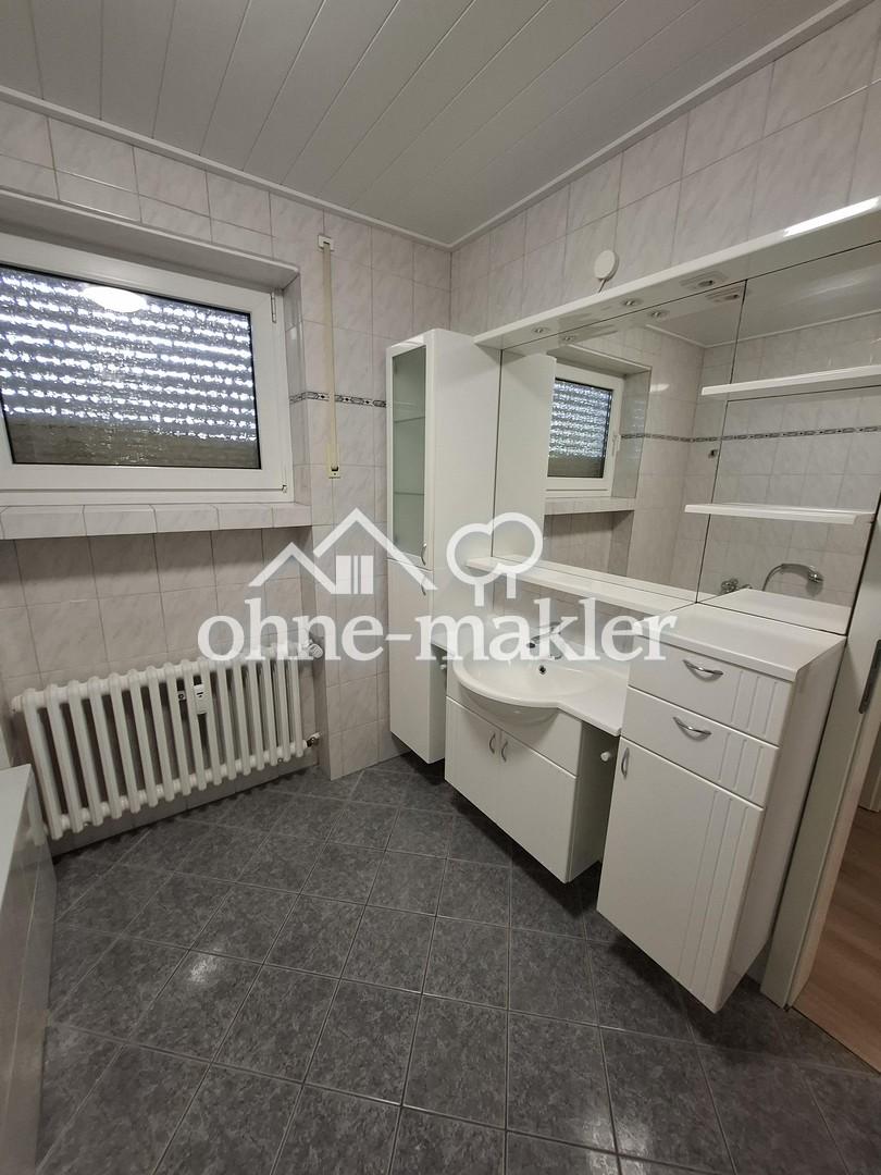 Großzügige 4-Zimmerwohnung in 2-Familienhaus am Petersberg - Photo 3