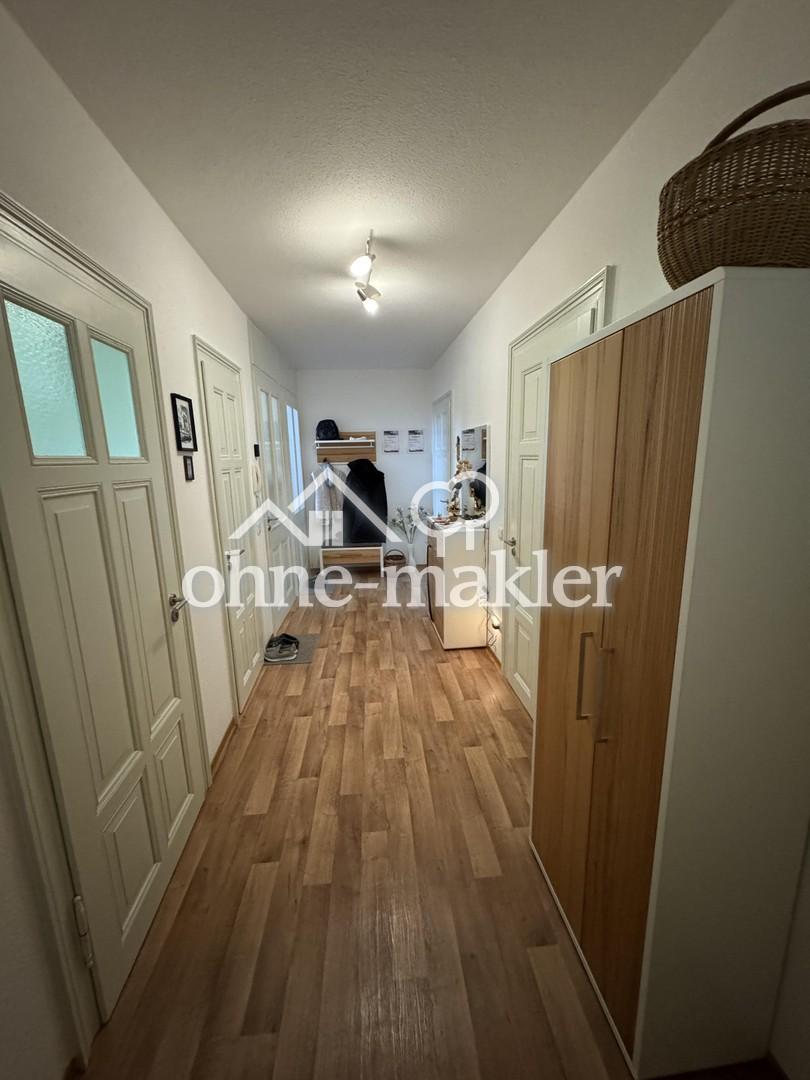 Helle 3 1/2 Zimmer-Altbauwohnung mit Balkon und modernem Bad - Foto 1