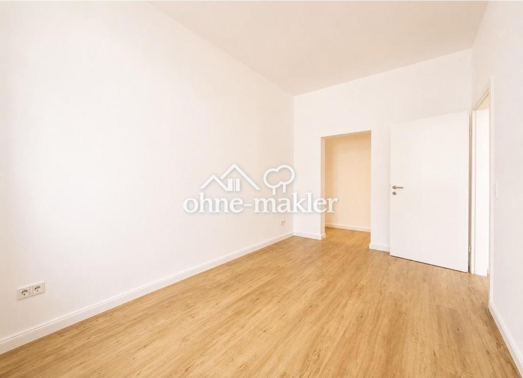 Stilvolle Altbauwohnung nach Kernsanierung – 2,5 Zimmer mit hohen Decken in zentraler Lage - Foto 3