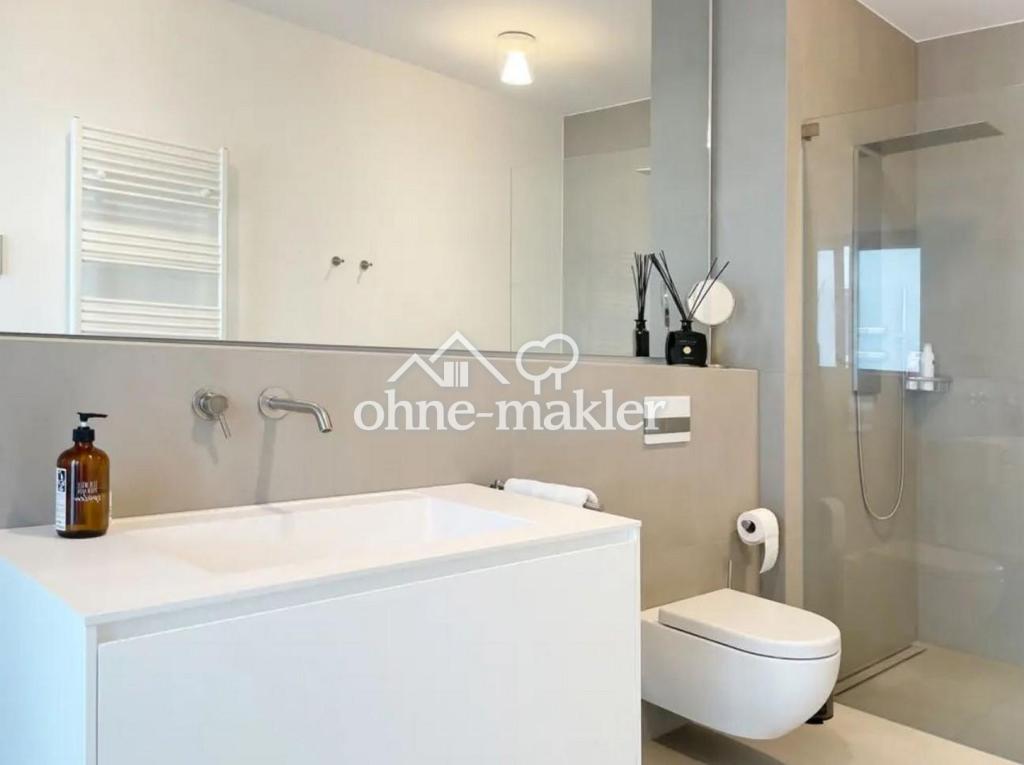 Helle und geräumige 2-Zimmer-Wohnung mit Balkon - Foto 3