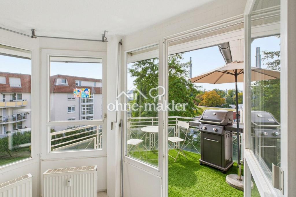 Helle 2-Zimmer-Wohnung in Stuttgart-Münster | Balkon, TG-Stellplatz, EBK, frisch renoviert - Photo 1