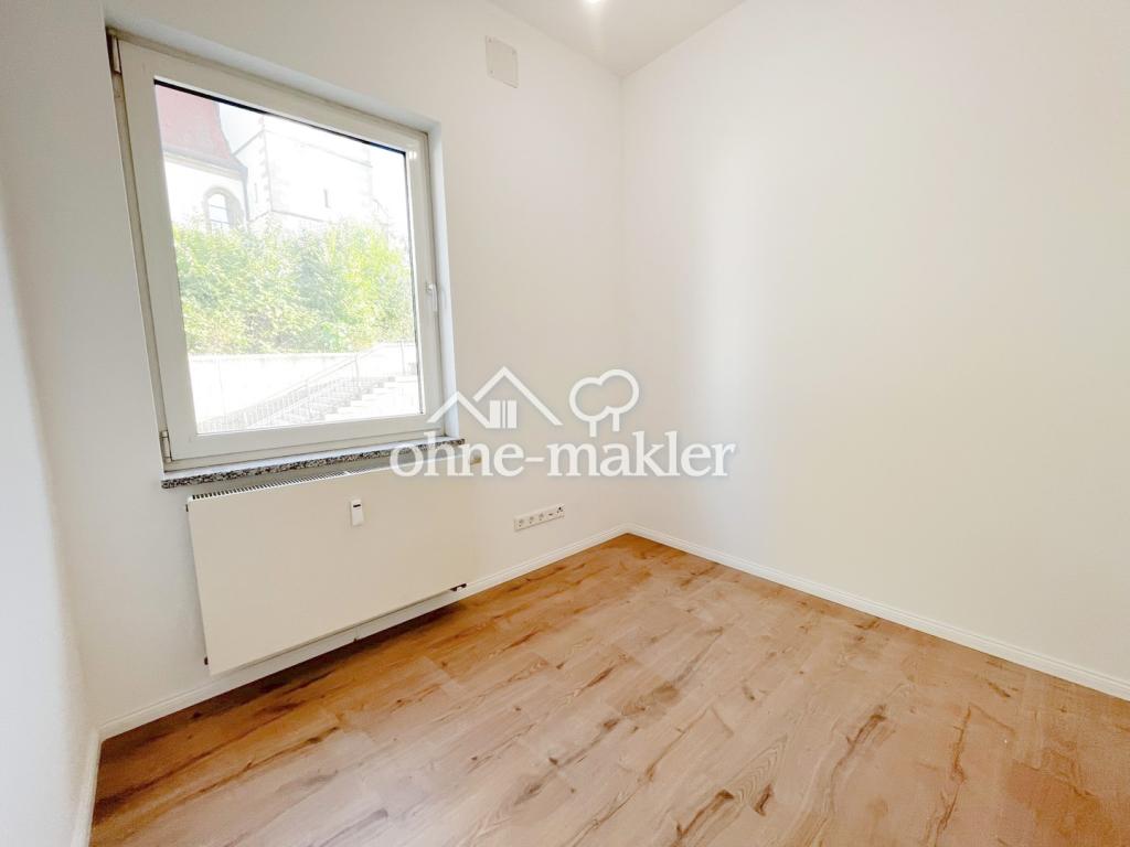 Hochwertiges Wellness-Bad - Komplett Saniert - Zentrale Lage in Ilsfeld - Inkl. EBK & Stellplatz - Photo 4