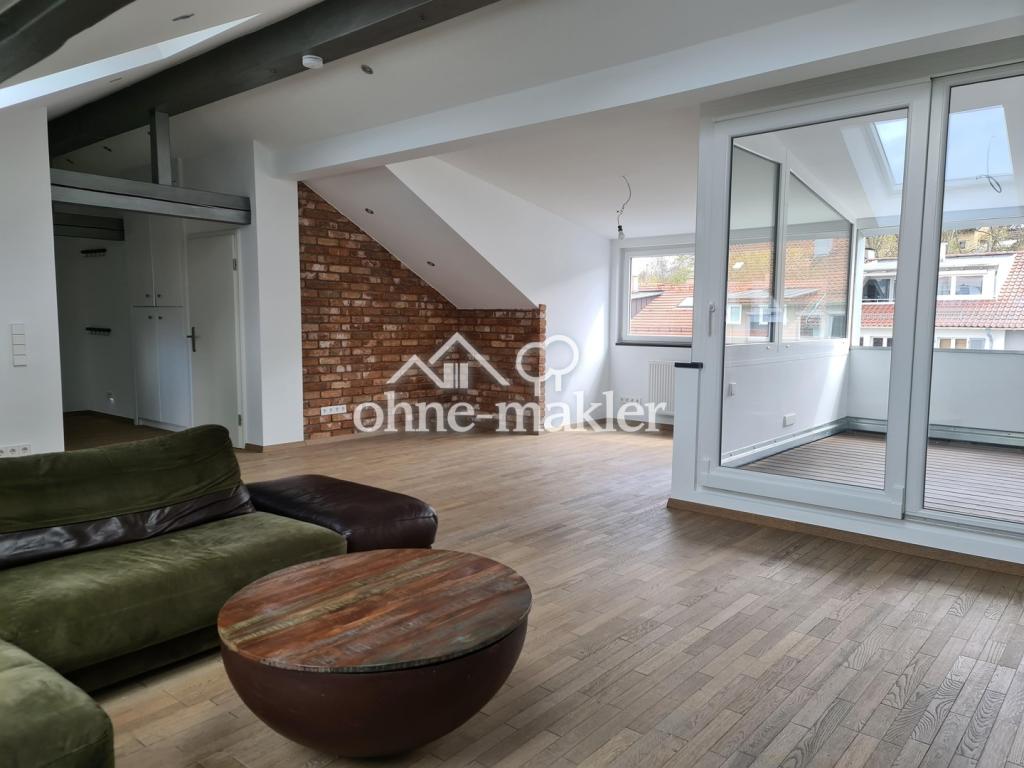 Exklusive 3,5-Zimmer-Dachgeschosswohnung mit Loggia, EBK und Stellplatz in Stuttgart - Foto 1