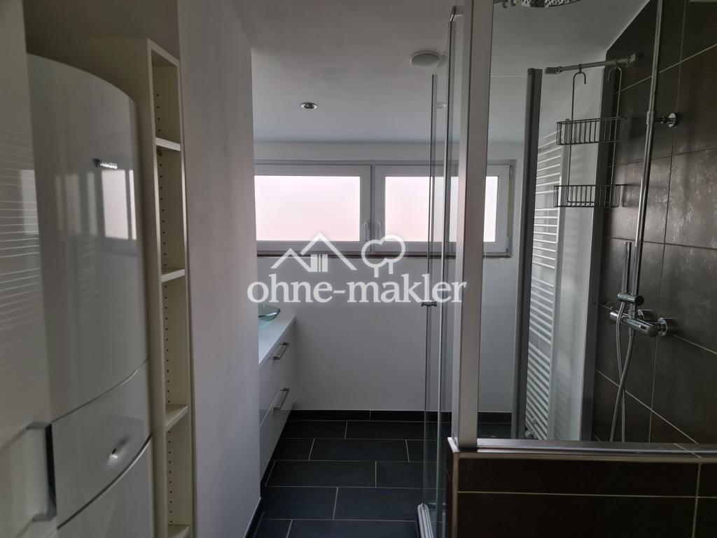 Exklusive 3,5-Zimmer-Dachgeschosswohnung mit Loggia, EBK und Stellplatz in Stuttgart - Foto 2