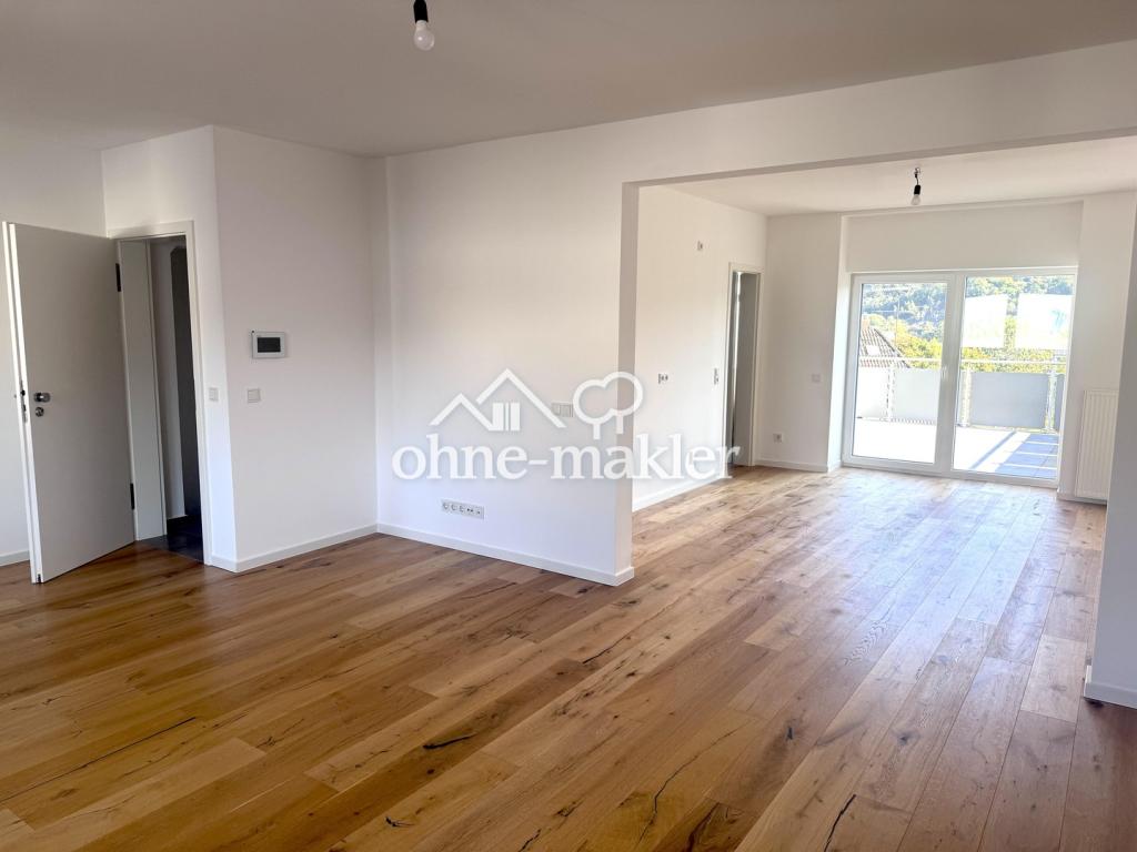 Energetisch sanierte 106 qm 4 ZKB Wohnung direkt Herborn Zentrum zu vermieten ! - Photo 1