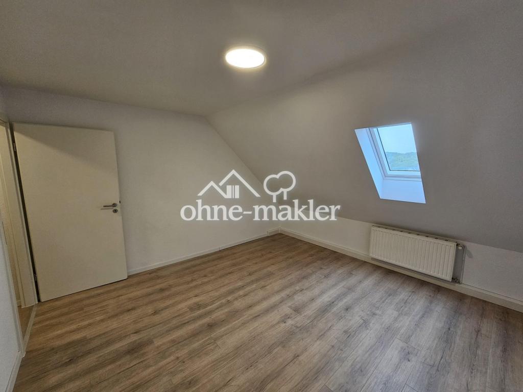 3 Zimmer Dachgeschoss Wohnung - Photo 4