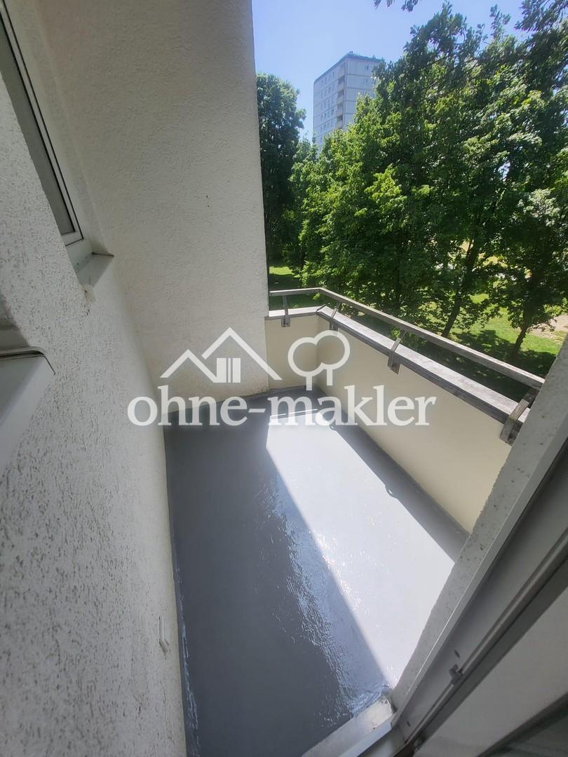 Helle, kernsanierte 2-Zimmer-Wohnung mit Einbauküche in München/Hasenbergl ab sofort zu vermieten! - Photo 3