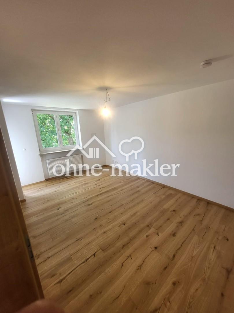 Helle, kernsanierte 2-Zimmer-Wohnung mit Einbauküche in München/Hasenbergl ab sofort zu vermieten! - Photo 5