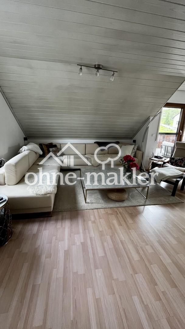 Lichtdurchflutete 3,5-Zimmer-Dachgeschosswohnung mit Balkon, Wärmepumpe und PV-Anlage - Foto 5