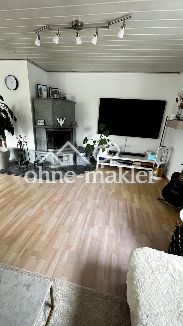 Lichtdurchflutete 3,5-Zimmer-Dachgeschosswohnung mit Balkon, Wärmepumpe und PV-Anlage - Photo 4