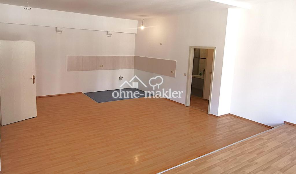 Großzügige, lichtdurchflutete 3-Zi-Wohnung im Herzen der Freiberger Altstadt (Fahrstuhl) - Photo 2