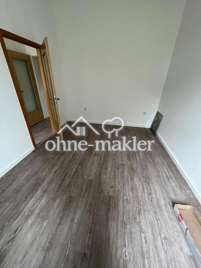 Ab sofort, frisch renovierte 2-Zimmer Wohnung, stadtzentral, mit neuer Küche - Foto 1