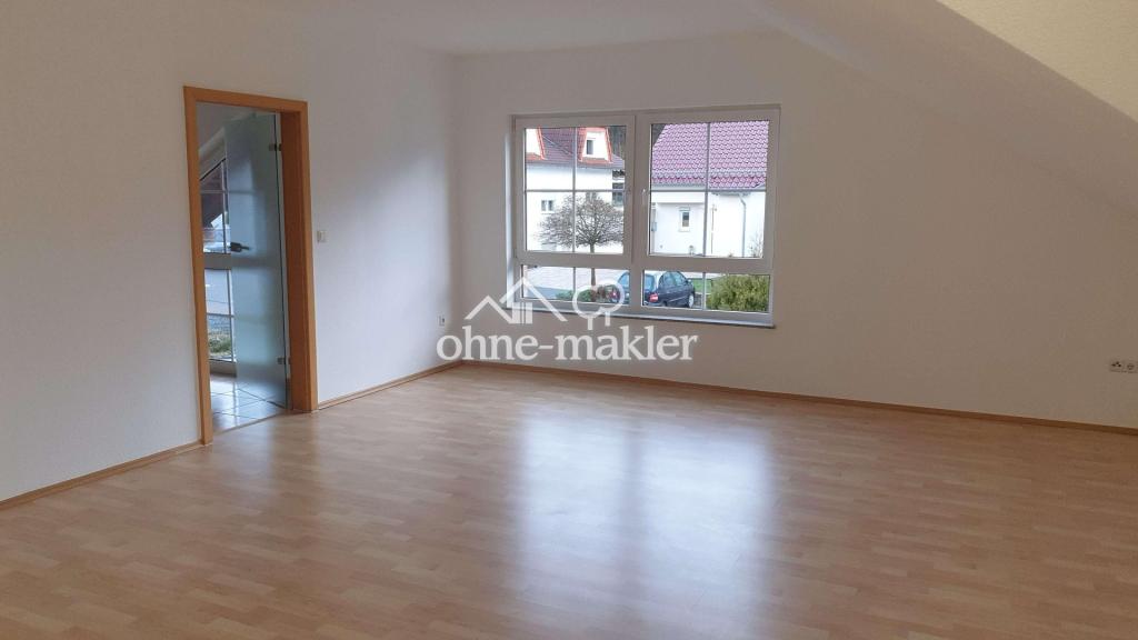 Lichtdurchflutete Wohnung mit viel Charme und Flair, einem Balkon und PKW Außenstellplatz - Photo 2
