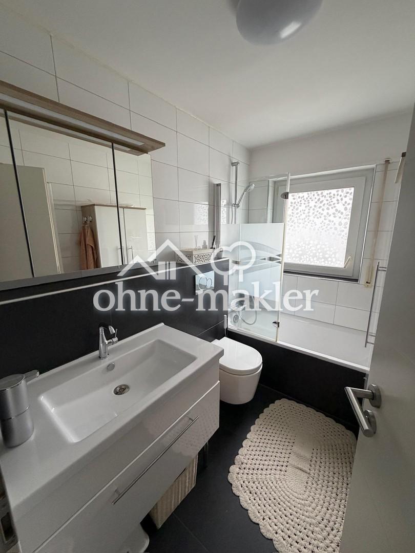 Wohnen mit Charakter: Großzügige 4,5-Zimmer-Wohnung in Leinfelden-Echterdingen (Teilmöbl.+E-Lade.) - Photo 3