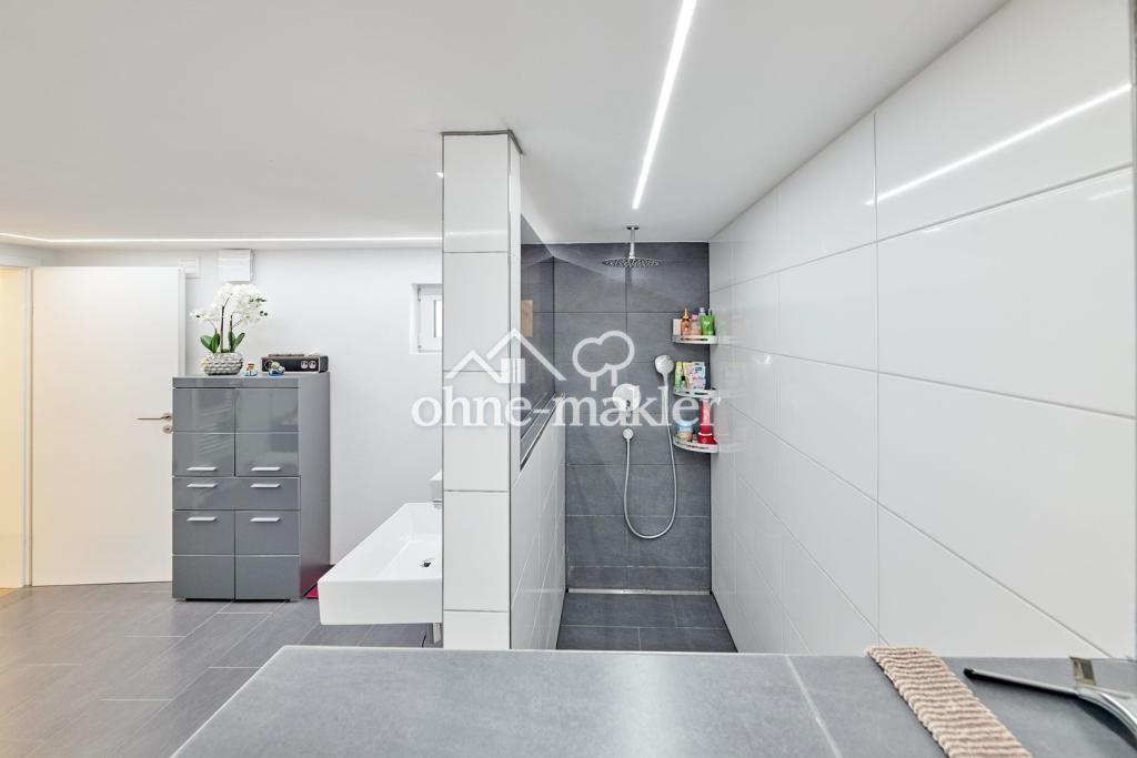 Einfamilienhaus auf 2 Etagen - Wunderschöne 9-Zimmerwohnung in Salem - Foto 3