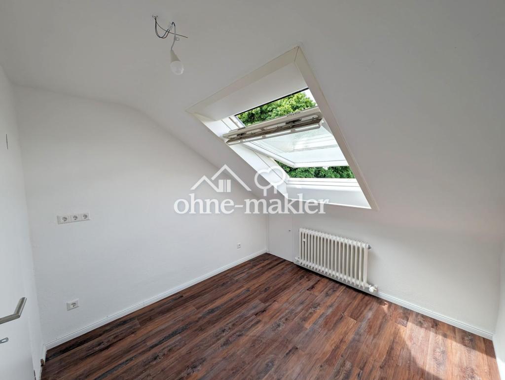 Helle 3-Zimmer-Wohnung | ca. 77 m² | frisch saniert | neue Einbauküche | Stellplatz optional - Photo 4