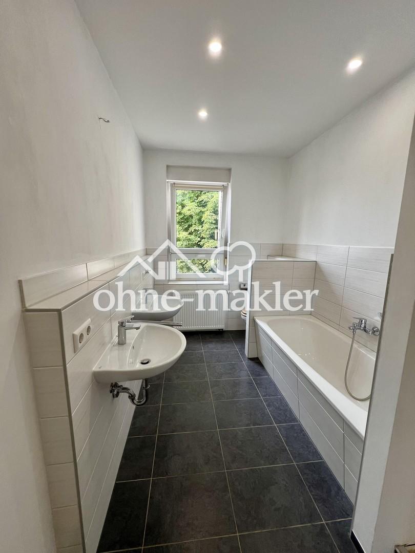 Schicke 4R-Wohnung | EBK | großes WoZi | Balkon | 2 Bäder - Foto 4